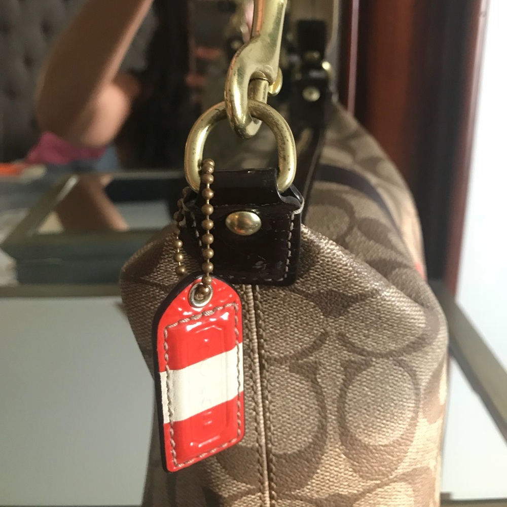 Small Coach bag - Picture 4 of 6